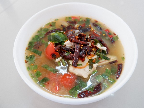 ต้มยำไก่ใส่เห็ด