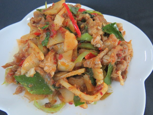 ผัดเผ็ดหมู+หน่อไม้