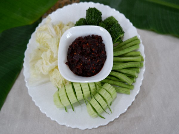 น้ำพริกแมงดา+ผักสด