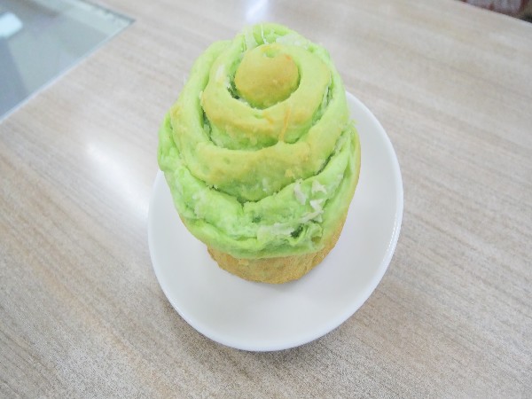 ปังม่อนใบเตยมะพร้าว