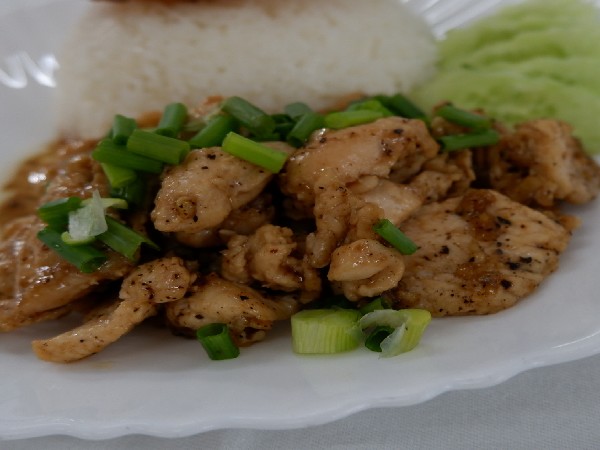 ข้าวไก่ทอดกระเทียม